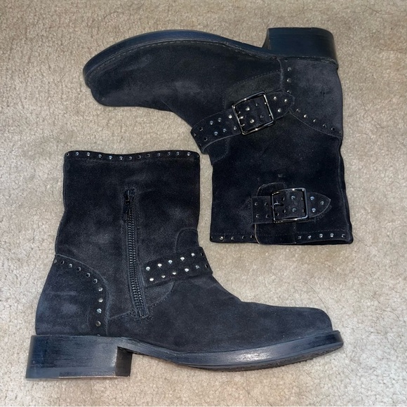 Frye Black Vicky Stud Engineer Suede Boots Size 7 - Picture 3 of 11